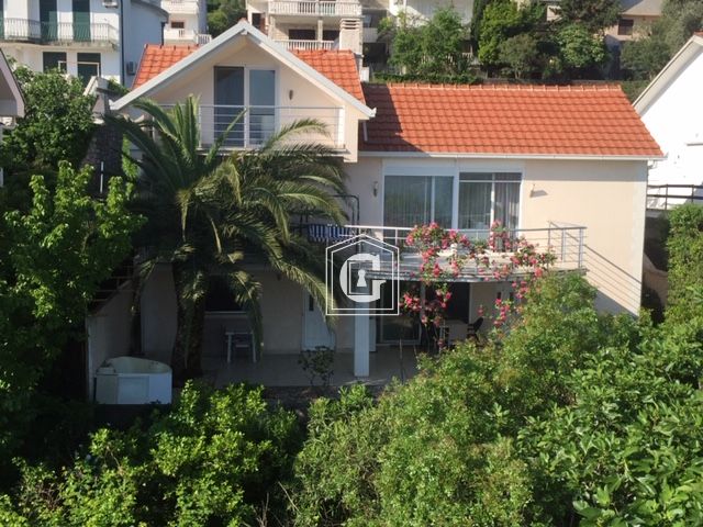 Вилла в Крашичах, Черногория, 186 м² - фото 1