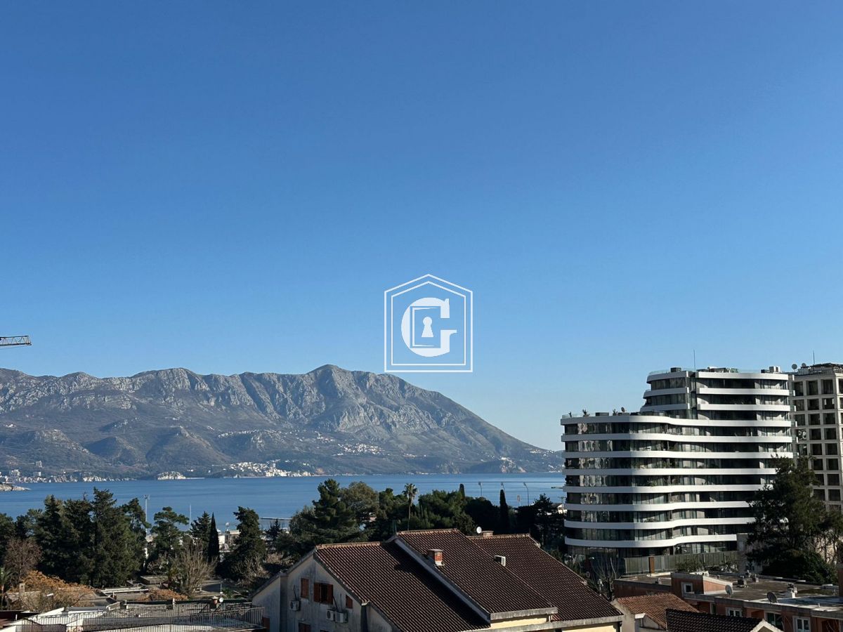 Апартаменты в Будве, Черногория, 83 м² - фото 1