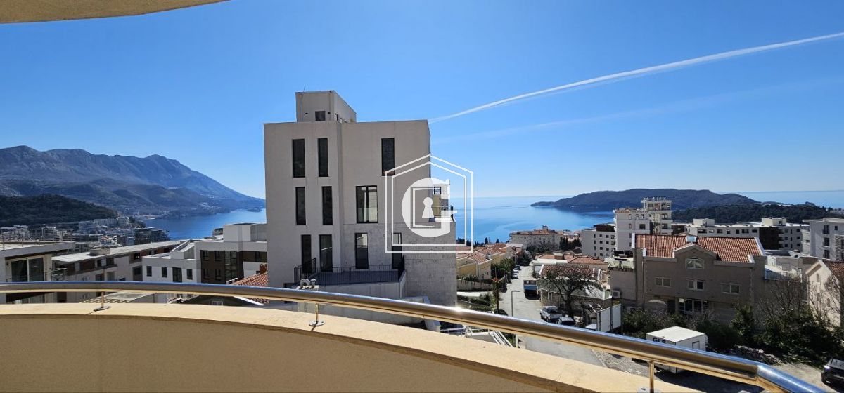 Апартаменты в Бечичи, Черногория, 52 м² - фото 1