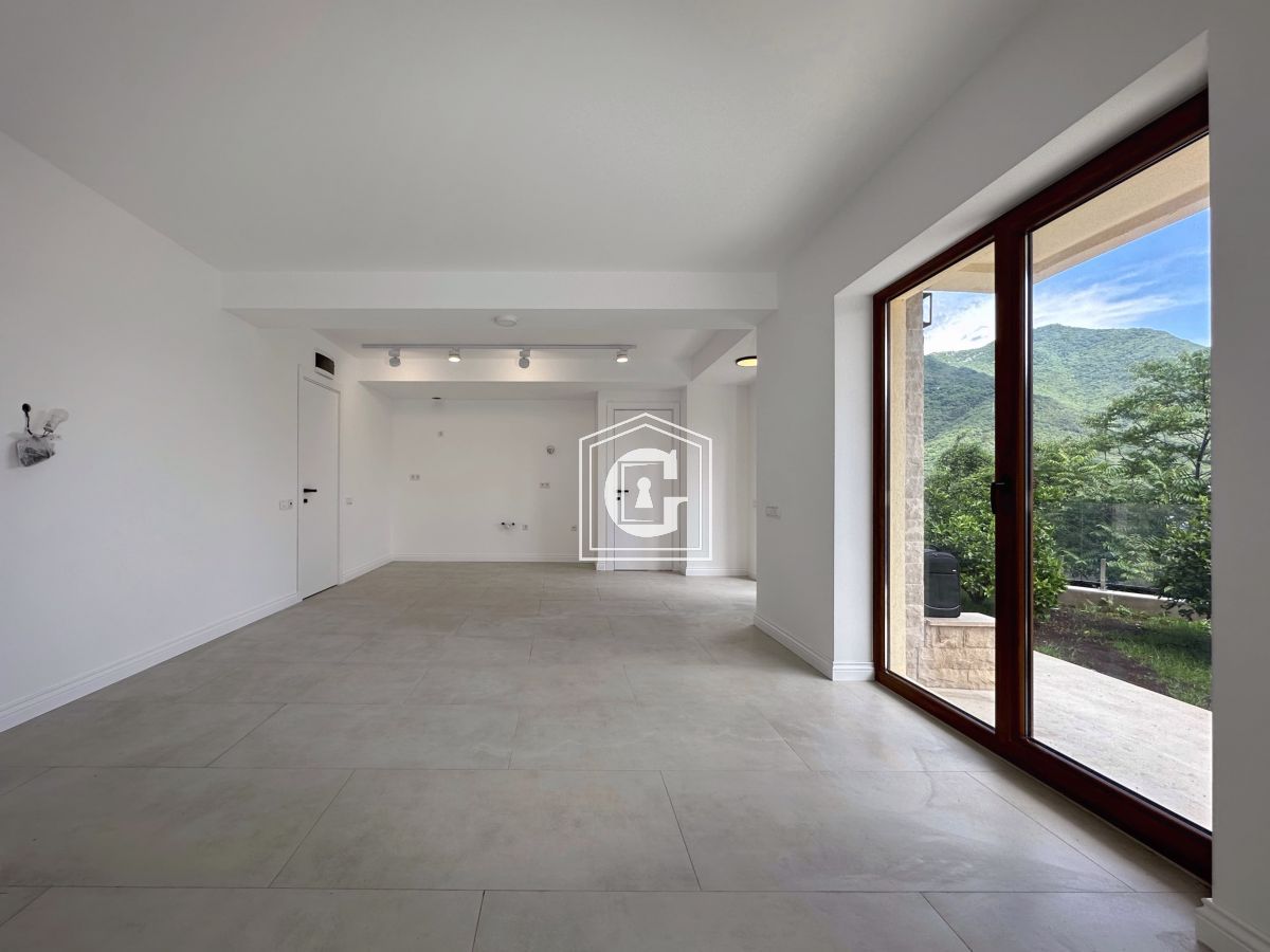 Апартаменты в Каменари, Черногория, 55 м² - фото 1