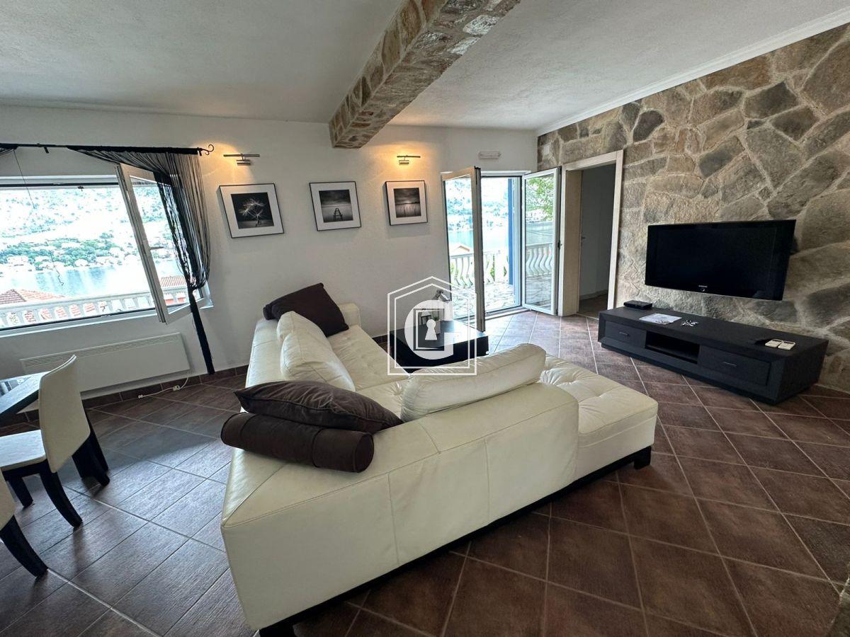 Апартаменты в Муо, Черногория, 85 м² - фото 1