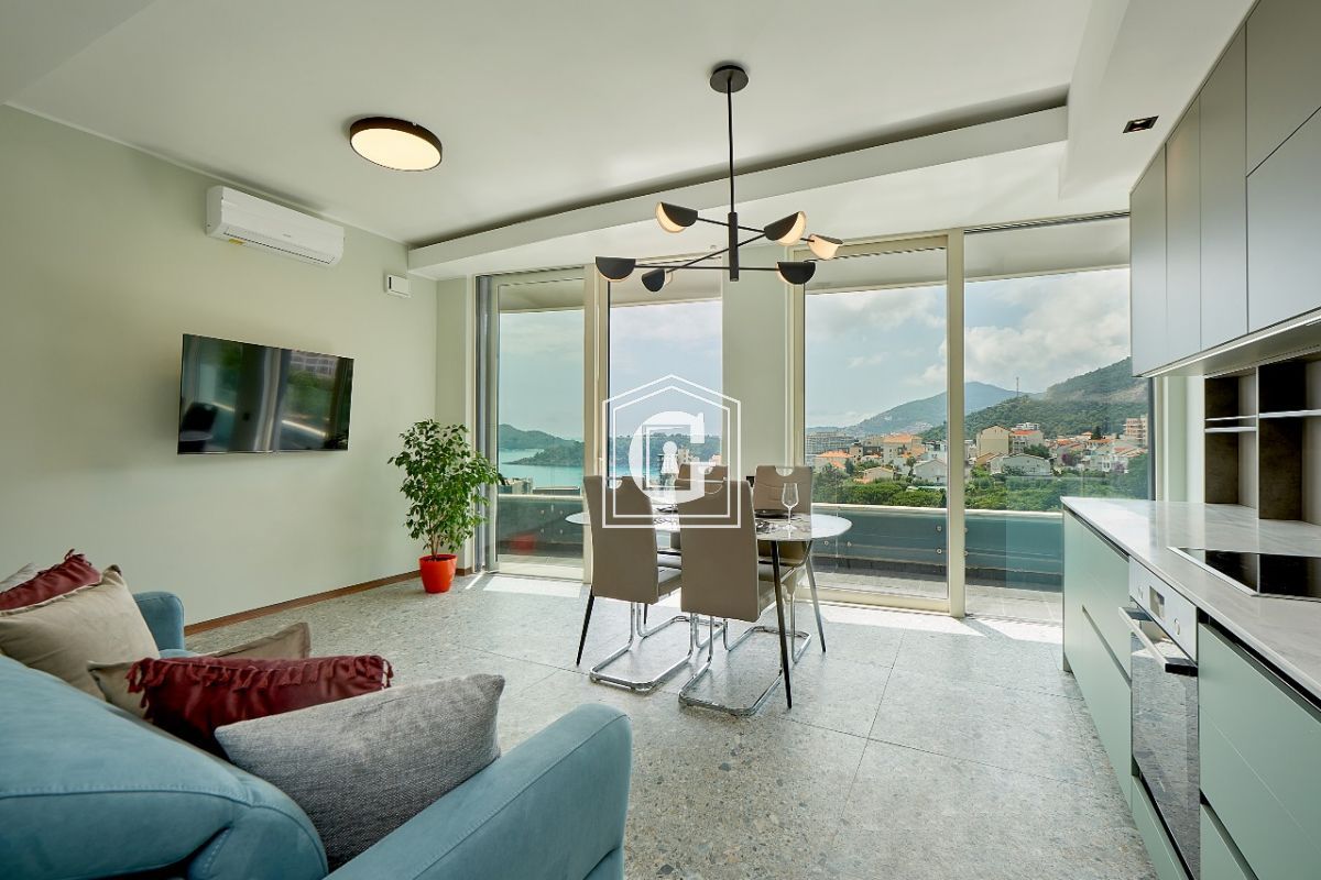 Апартаменты в Бечичи, Черногория, 115 м² - фото 1