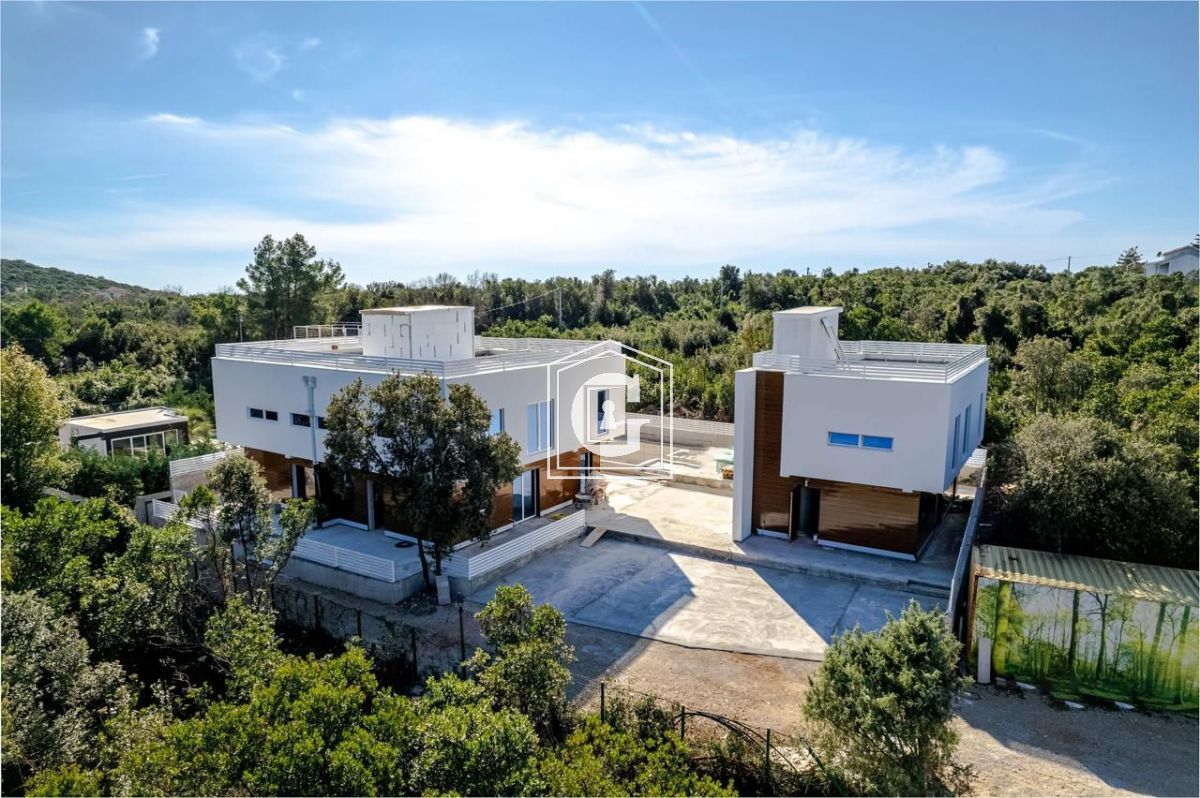 Вилла в Кримовице, Черногория, 160 м² - фото 1