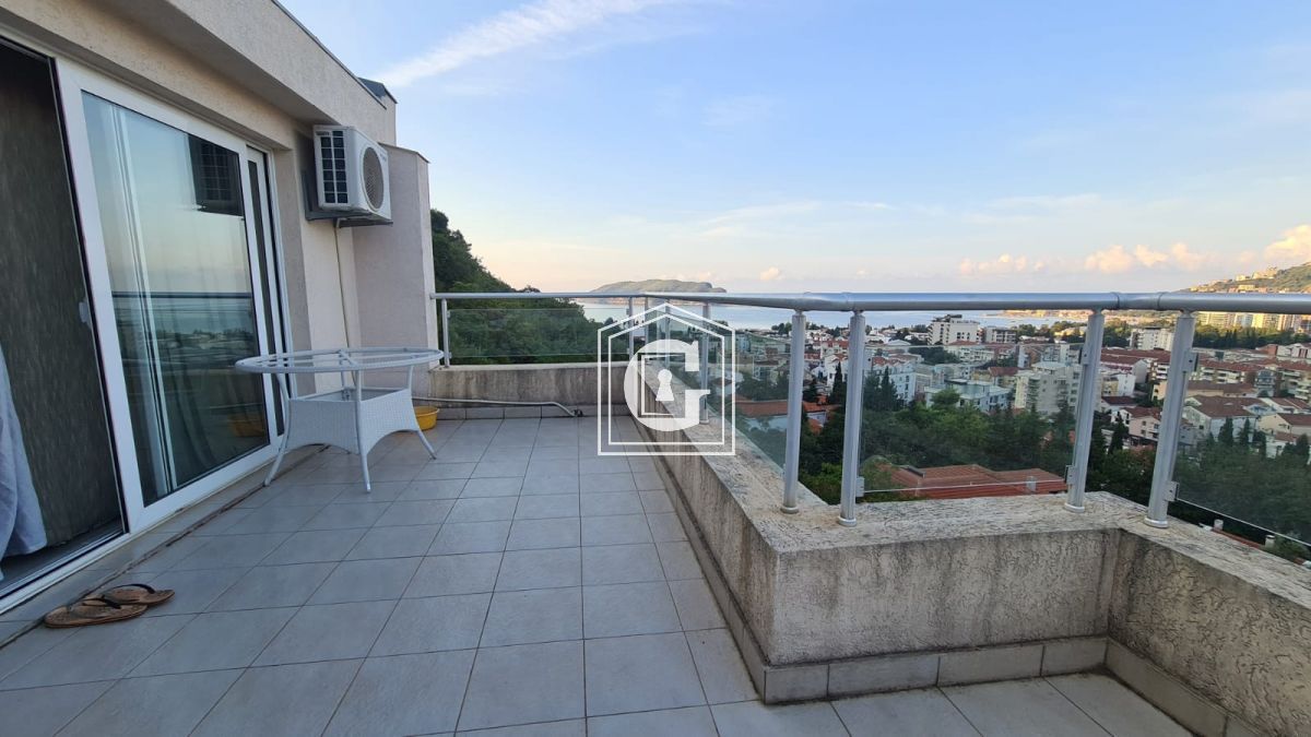 Апартаменты в Будве, Черногория, 100 м² - фото 1