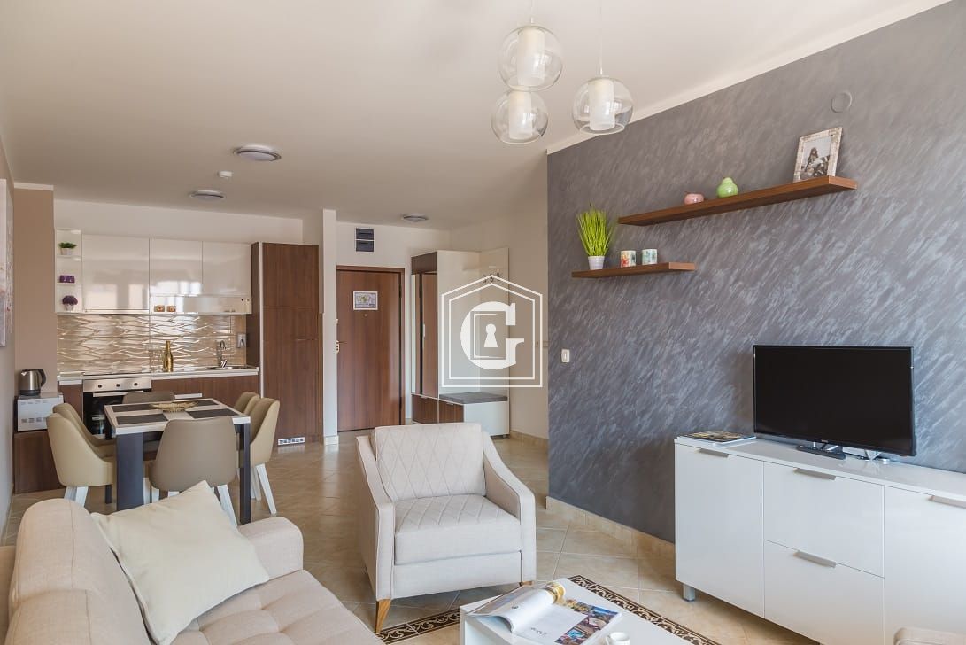 Апартаменты в Бечичи, Черногория, 67 м² - фото 1