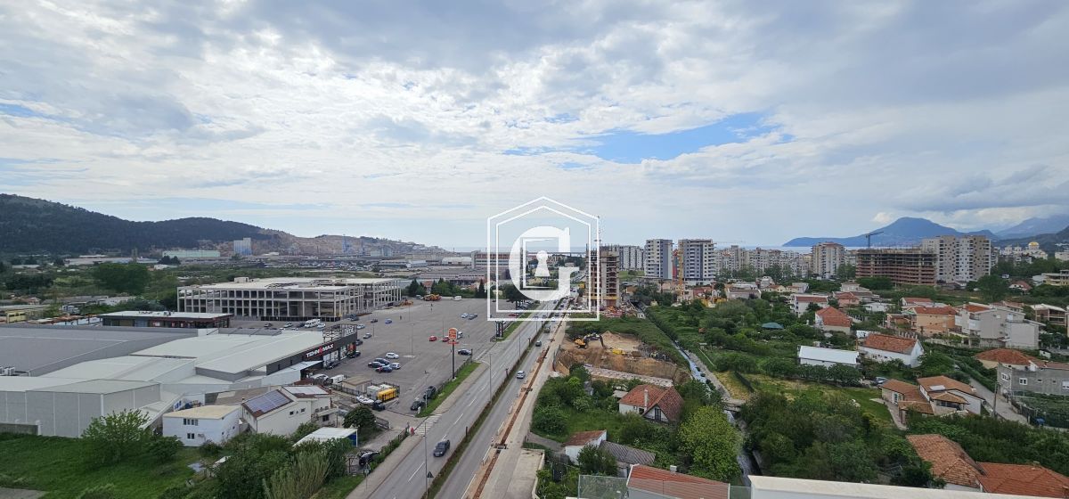 Апартаменты в Баре, Черногория, 43 м² - фото 1