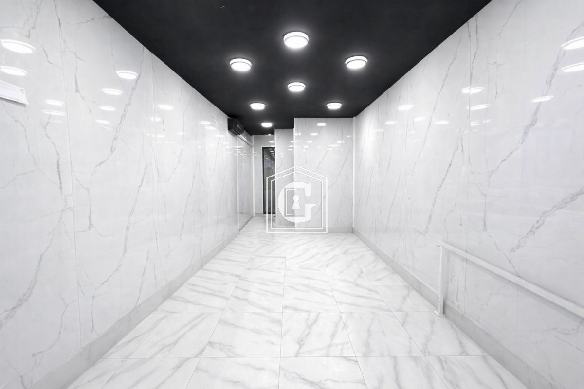 Коммерческая недвижимость в Будве, Черногория, 31 м² - фото 1