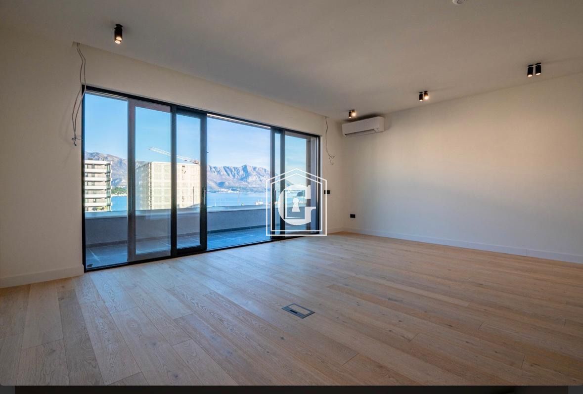 Апартаменты в Будве, Черногория, 149 м² - фото 1