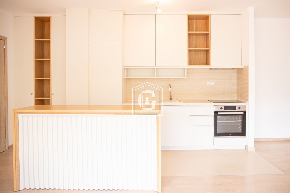 Апартаменты в Бечичи, Черногория, 105 м² - фото 1