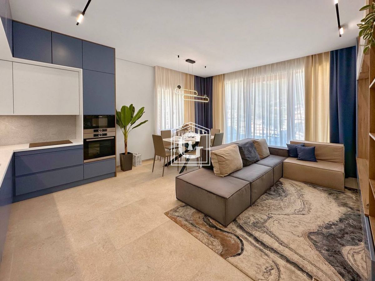 Апартаменты в Бечичи, Черногория, 95 м² - фото 1