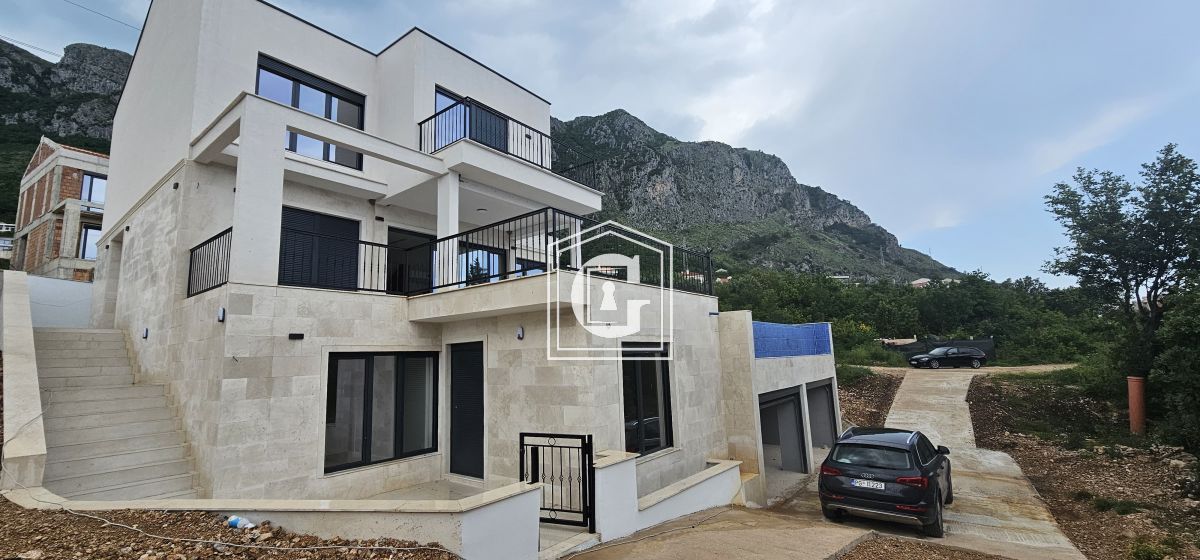 Вилла Близекуче, Черногория, 425 м² - фото 1