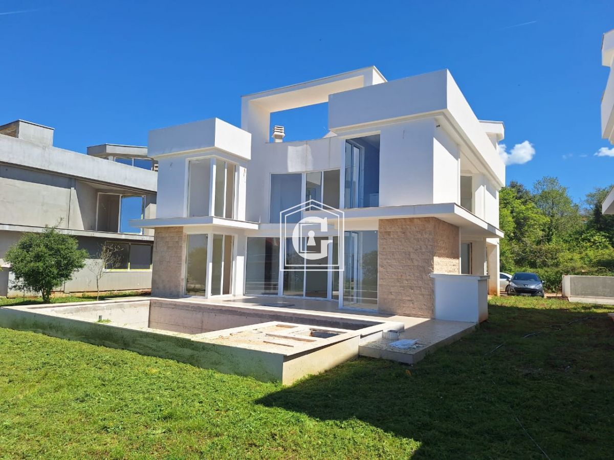 Вилла в Кримовице, Черногория, 467 м² - фото 1