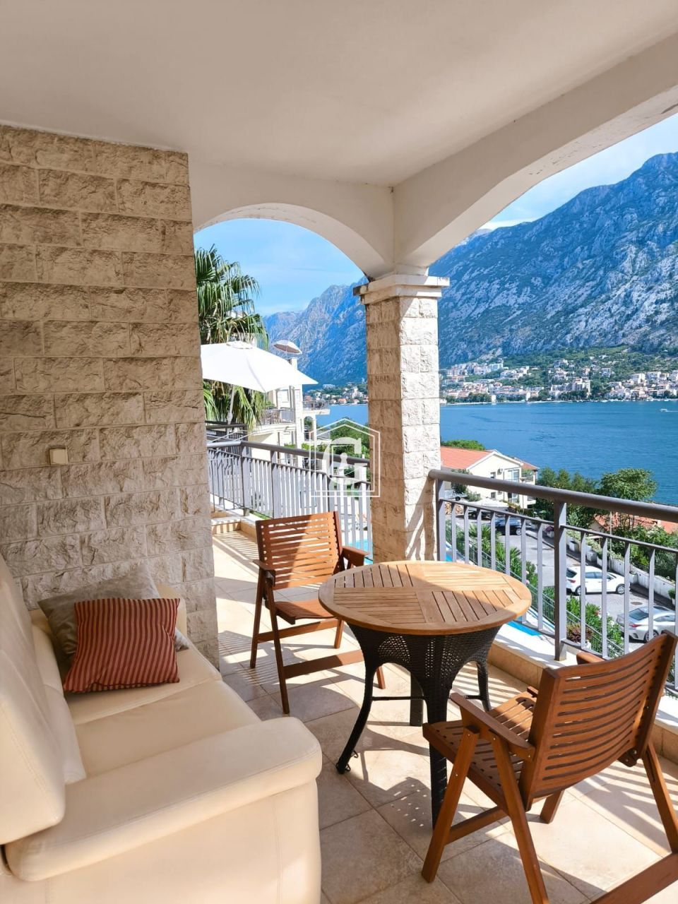 Апартаменты в Которе, Черногория, 76 м² - фото 1