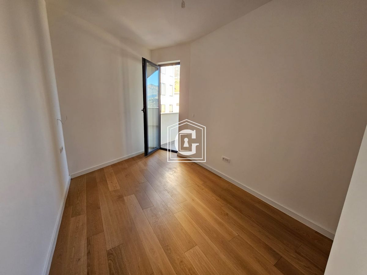 Апартаменты в Бечичи, Черногория, 66 м² - фото 1