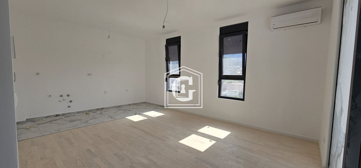 Апартаменты в Баре, Черногория, 43 м² - фото 1