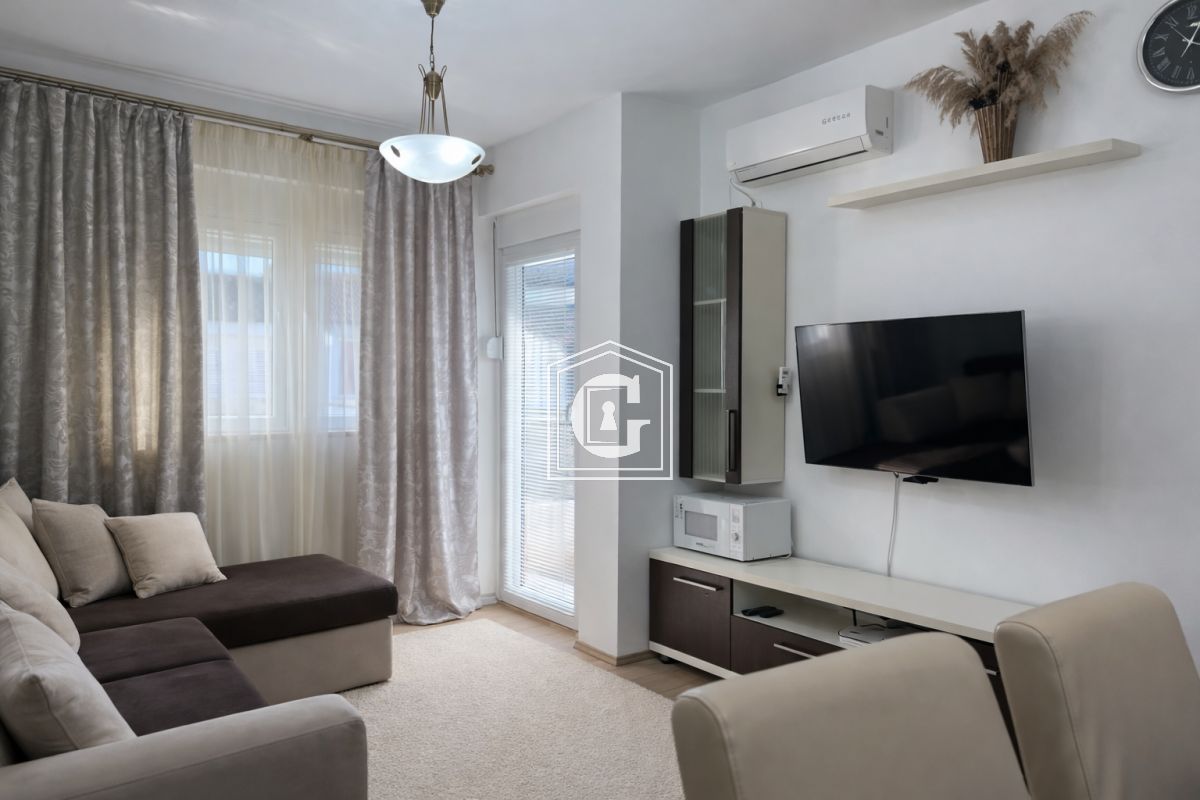 Апартаменты в Бечичи, Черногория, 40 м² - фото 1