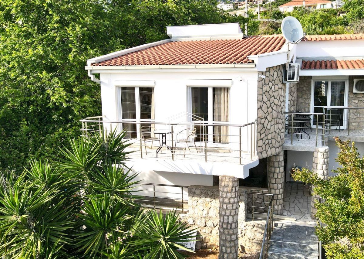 Вилла в Добра Воде, Черногория, 142 м² - фото 2