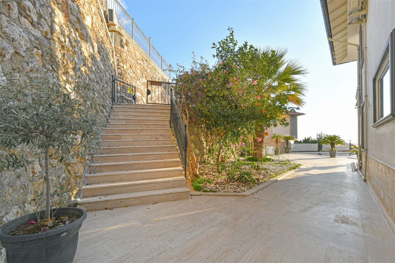 Вилла в Алании, Турция, 300 м² - фото 10