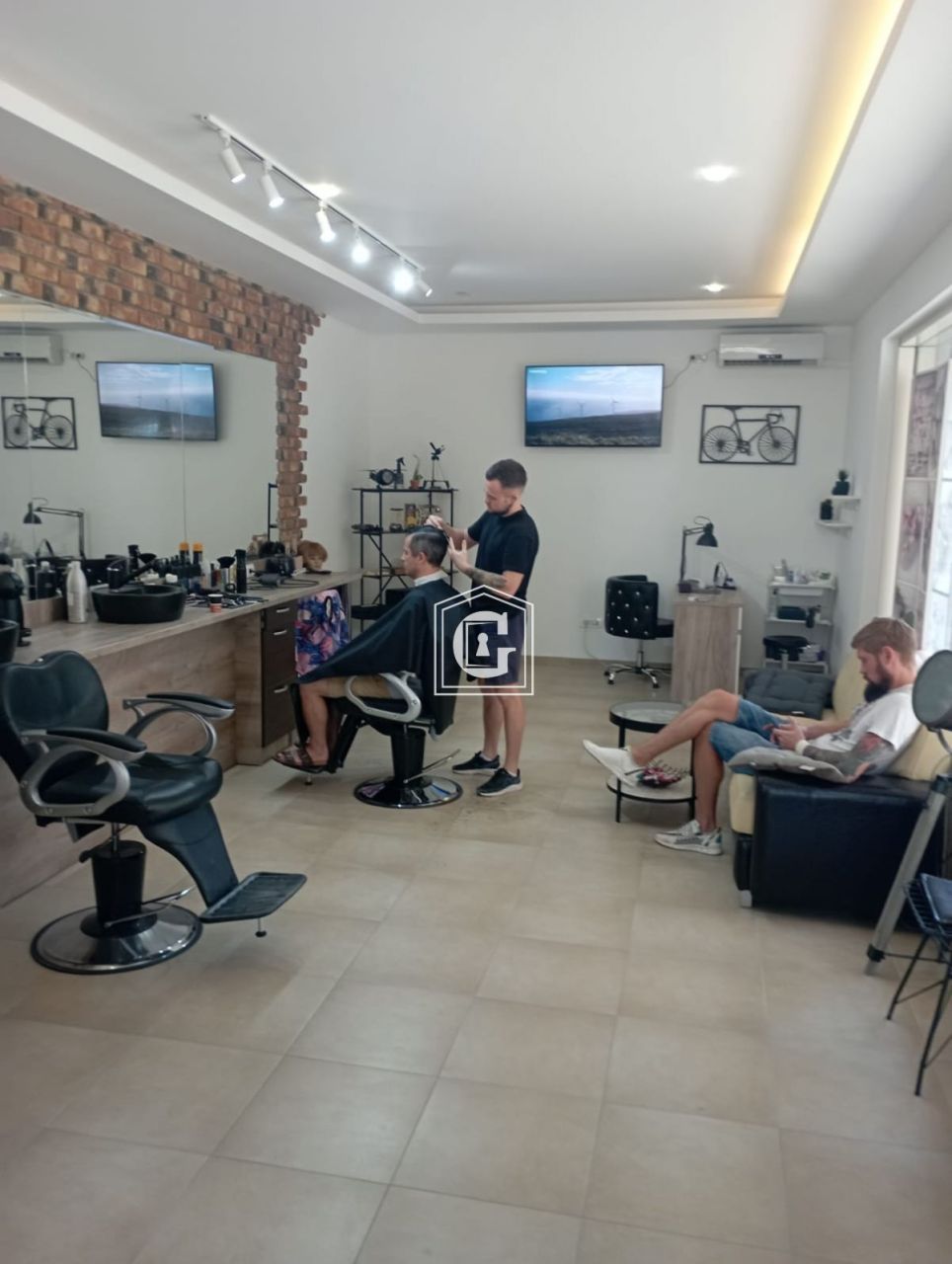 Коммерческая недвижимость в Будве, Черногория, 38 м² - фото 2