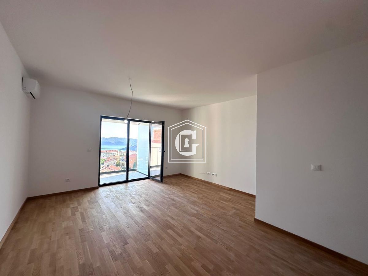 Апартаменты в Бечичи, Черногория, 56 м² - фото 2