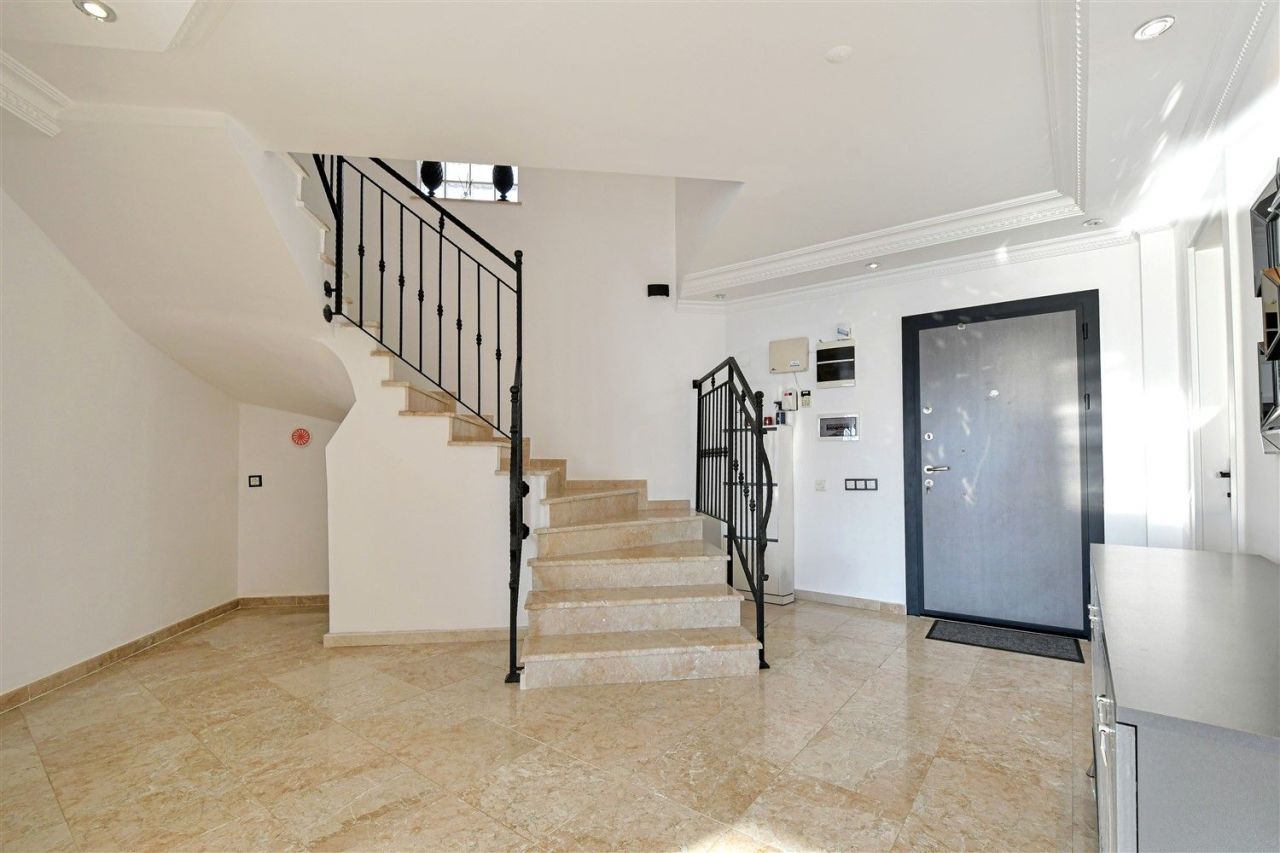 Вилла в Алании, Турция, 300 м² - фото 15