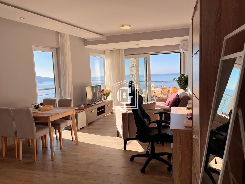 Апартаменты в Бечичи, Черногория, 53 м² - фото 2