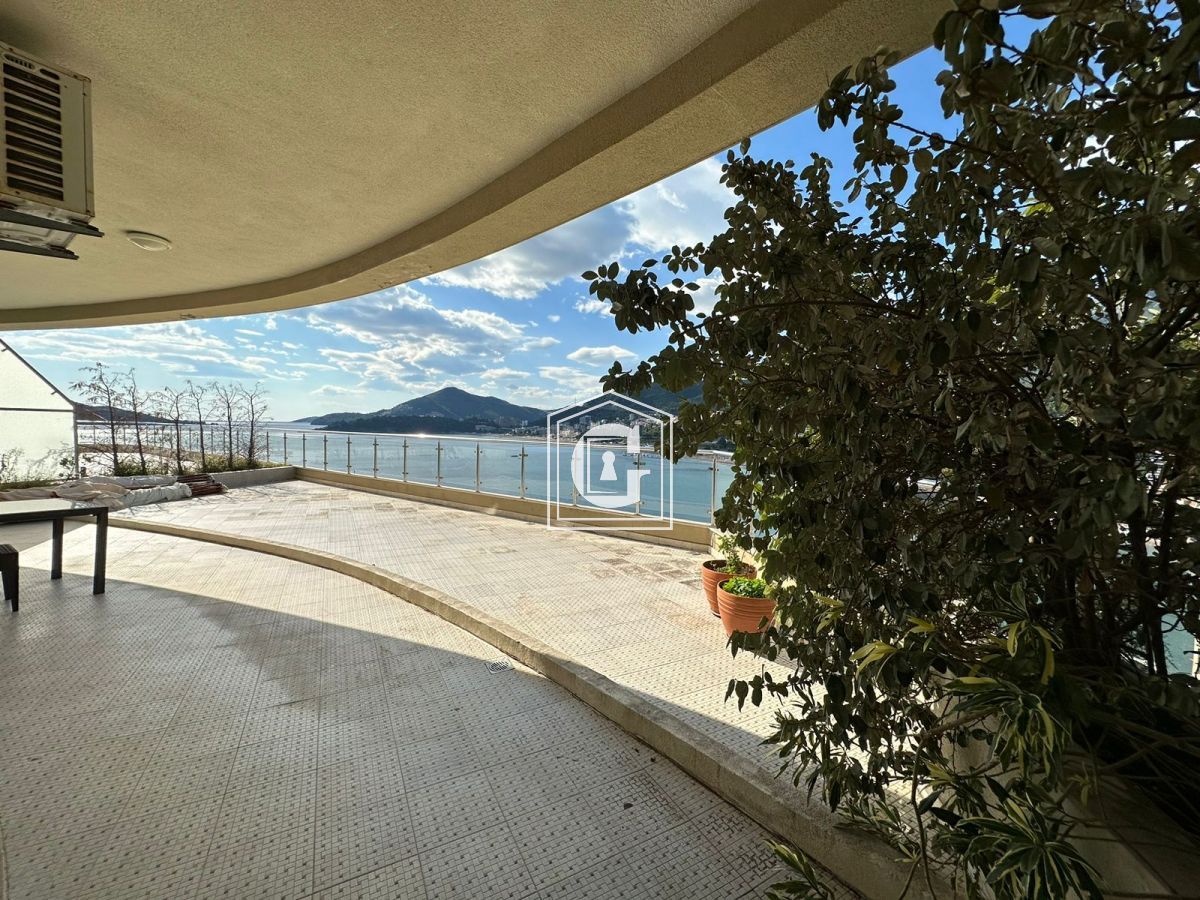 Апартаменты в Рафаиловичах, Черногория, 140 м² - фото 2