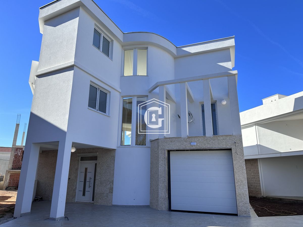 Вилла в Кримовице, Черногория, 467 м² - фото 3