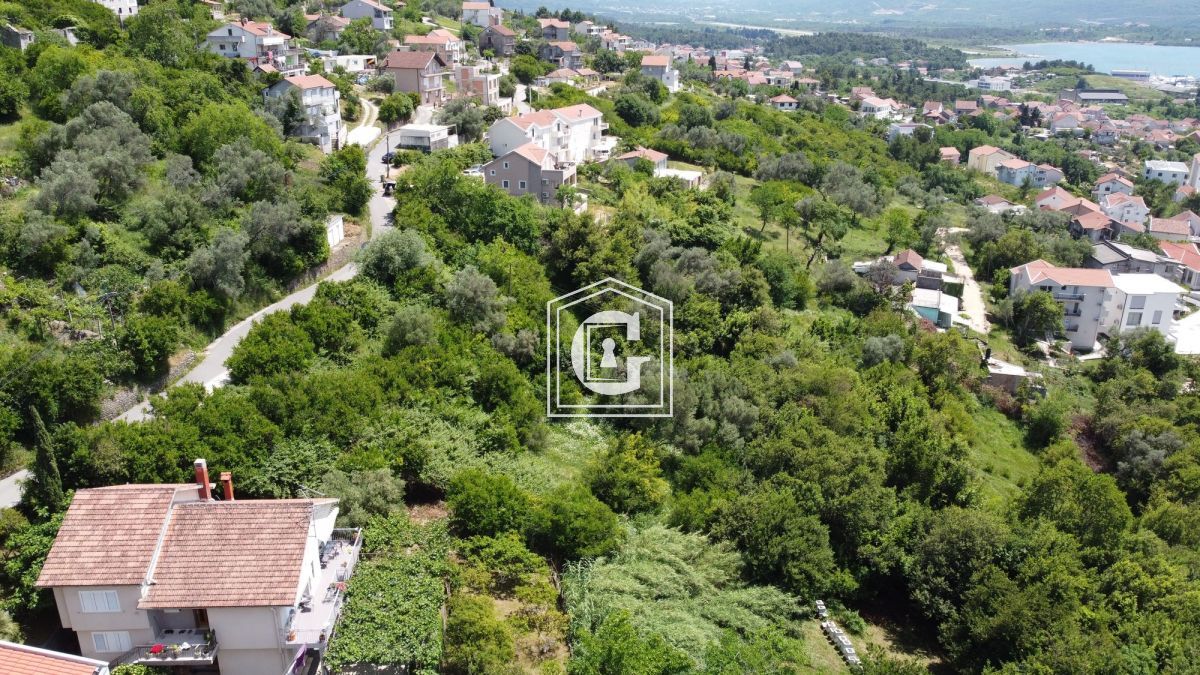 Земля в Тивате, Черногория, 1 240 м² - фото 3
