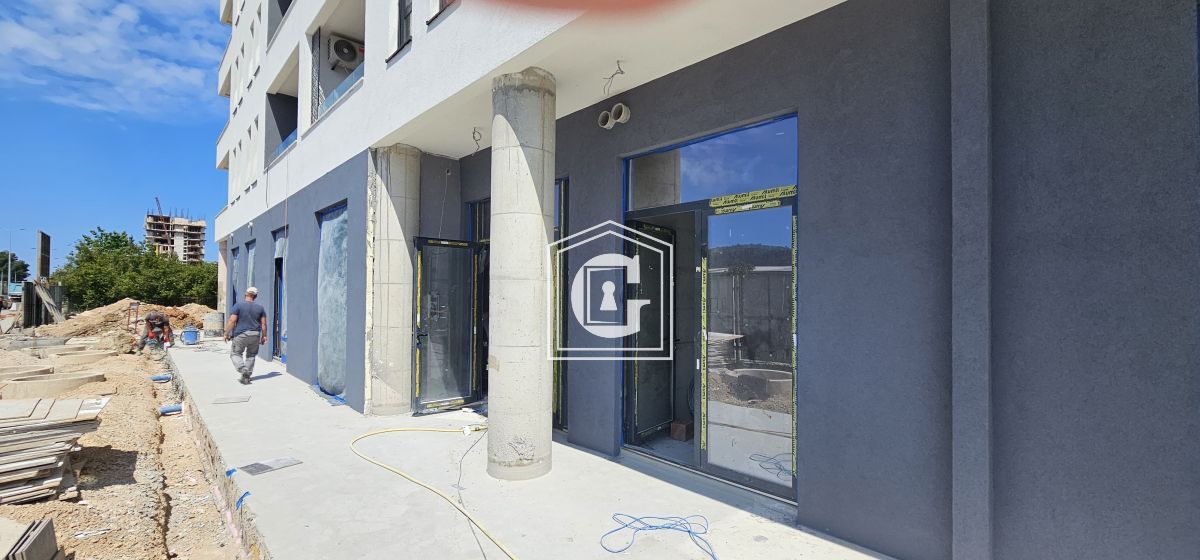 Коммерческая недвижимость в Баре, Черногория, 248 м² - фото 3