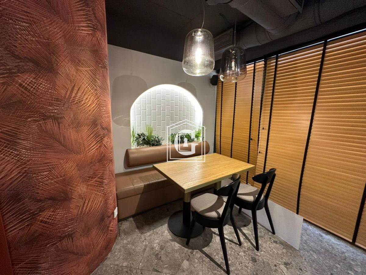 Коммерческая недвижимость в Будве, Черногория, 122 м² - фото 3