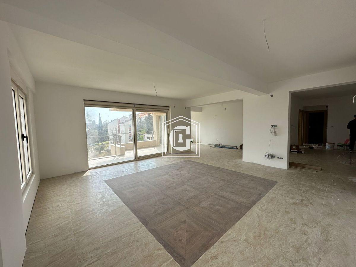 Апартаменты в Бечичи, Черногория, 150 м² - фото 3