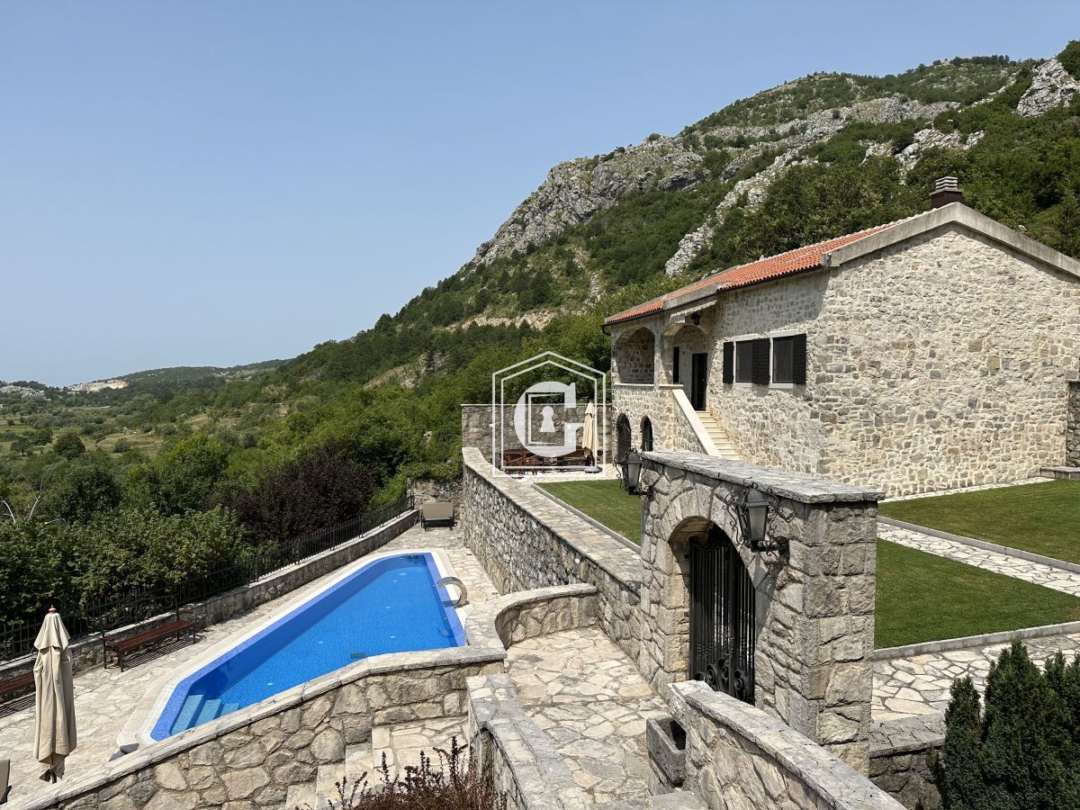 Вилла в Будве, Черногория, 180 м² - фото 3