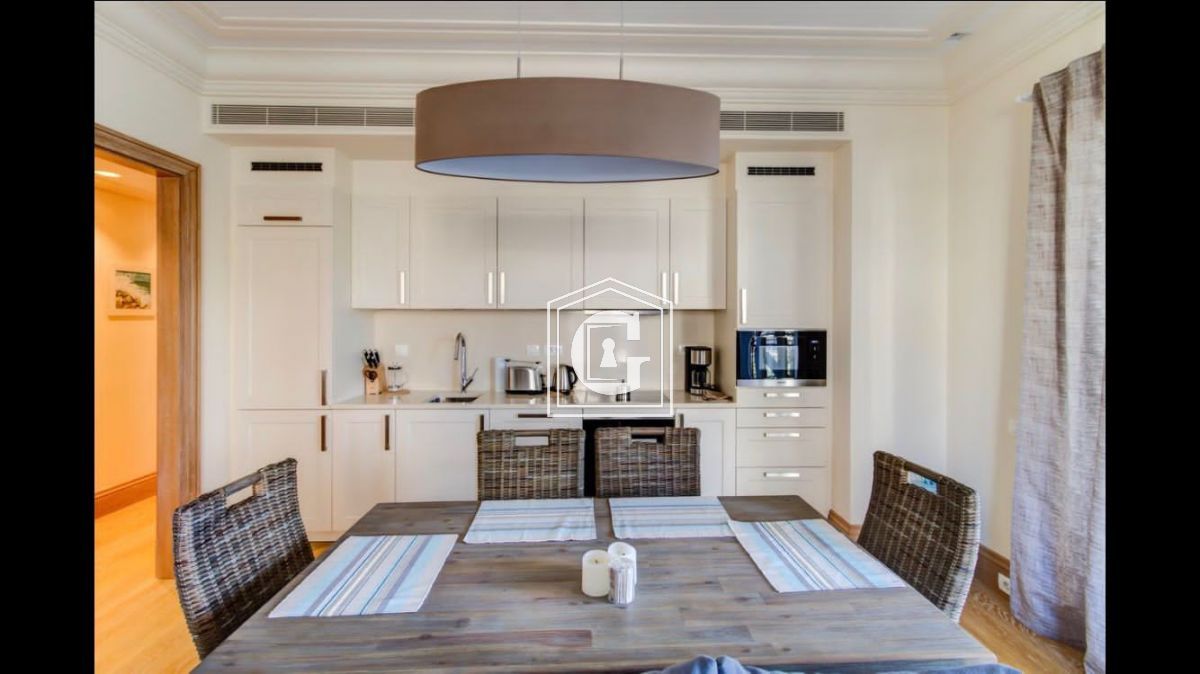 Апартаменты в Тивате, Черногория, 111 м² - фото 4