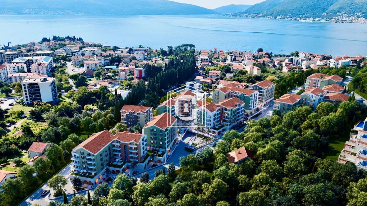 Апартаменты в Тивате, Черногория, 51 м² - фото 4