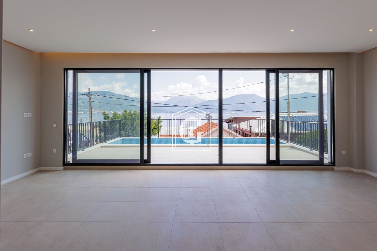 Вилла в Крашичах, Черногория, 200 м² - фото 4