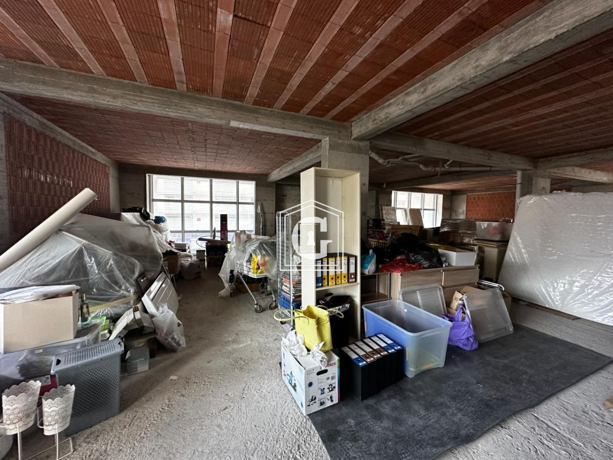 Коммерческая недвижимость в Будве, Черногория, 211 м² - фото 4