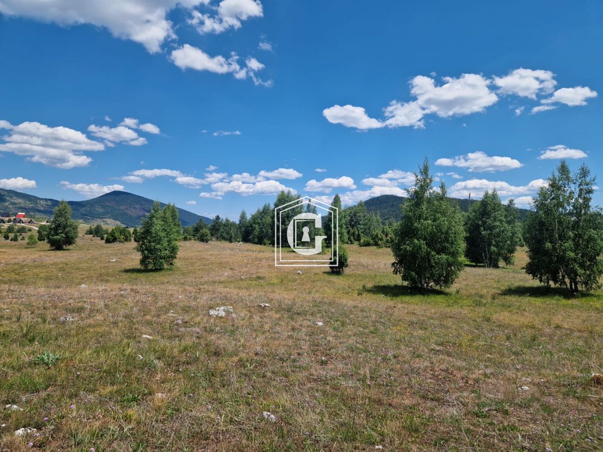 Земля в Жабляке, Черногория, 500 м² - фото 4