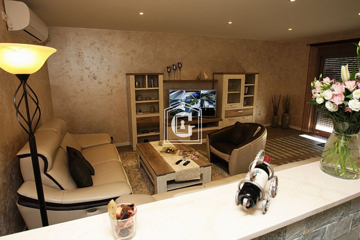 Вилла в Кримовице, Черногория, 251 м² - фото 4