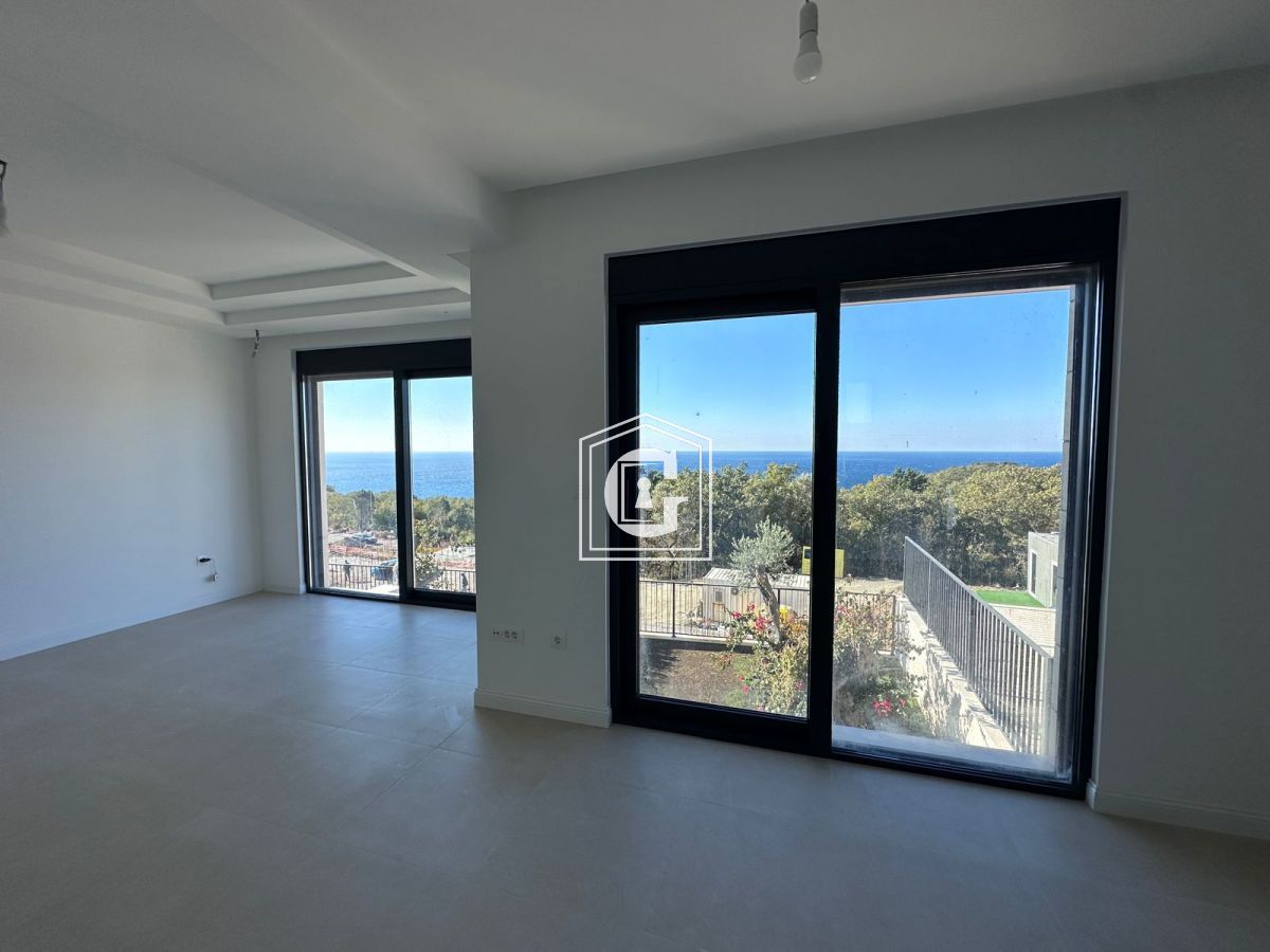 Поместье в Режевичах, Черногория, 195 м² - фото 4