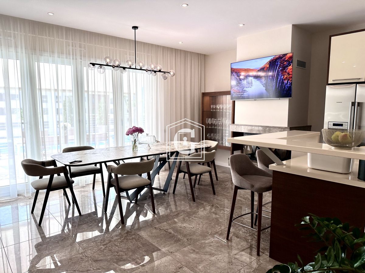 Вилла в Бечичи, Черногория, 400 м² - фото 4