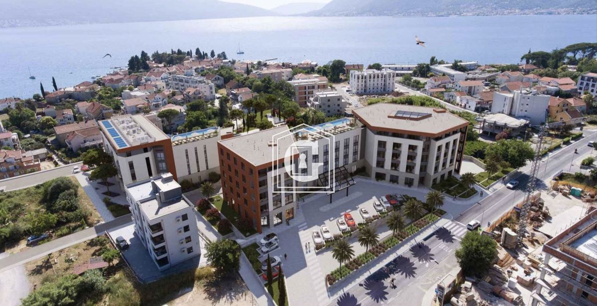 Апартаменты в Тивате, Черногория, 47 м² - фото 4