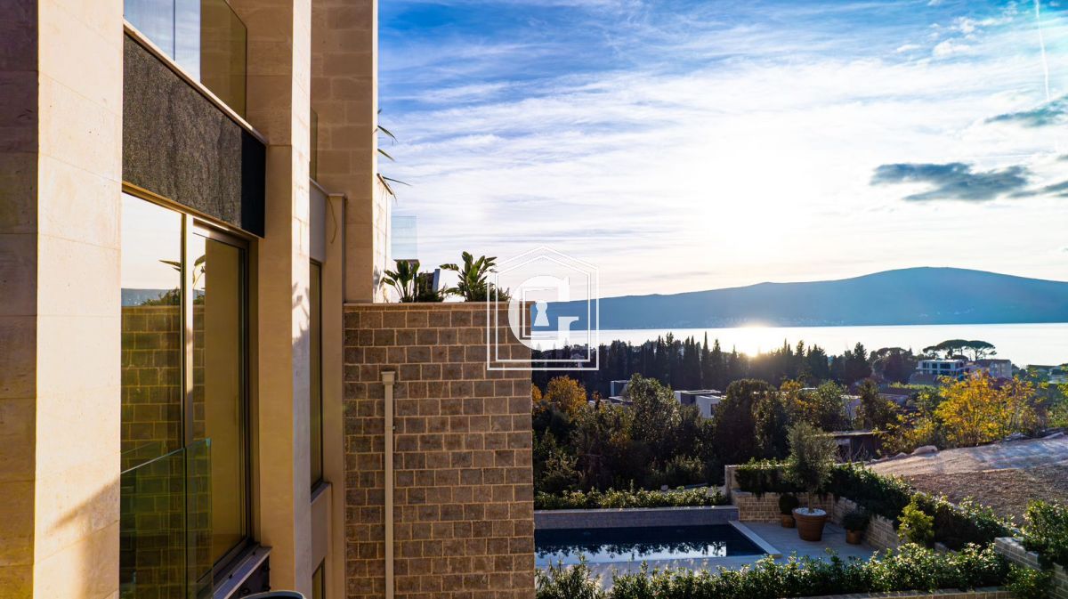 Таунхаус в Тивате, Черногория, 101 м² - фото 5