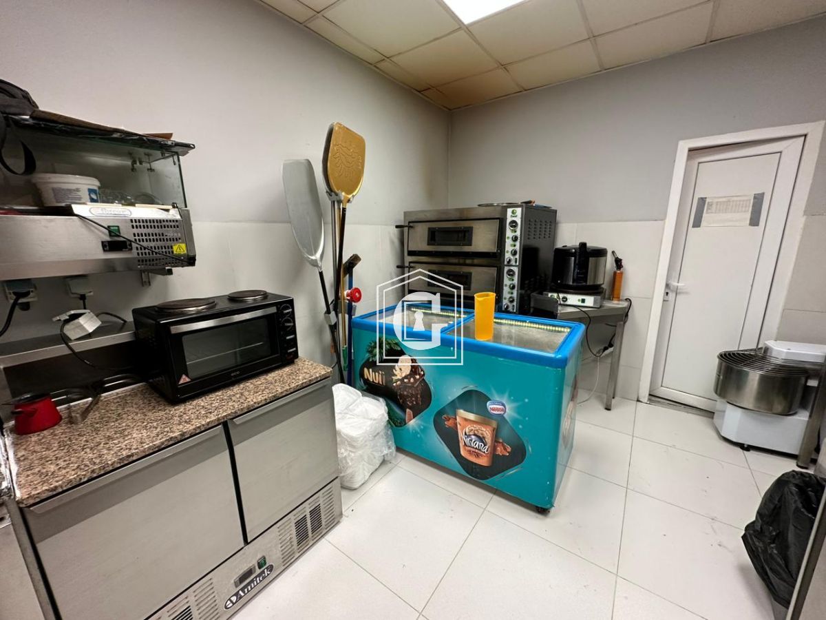 Коммерческая недвижимость в Будве, Черногория, 122 м² - фото 5