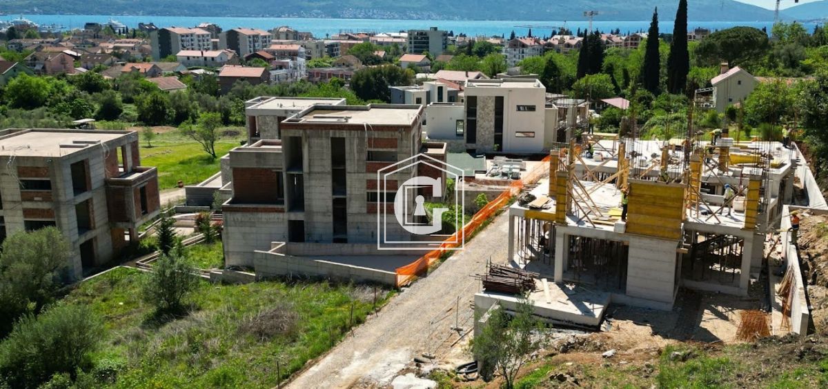 Апартаменты в Тивате, Черногория, 68 м² - фото 5