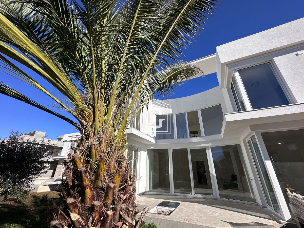 Вилла в Кримовице, Черногория, 467 м² - фото 6