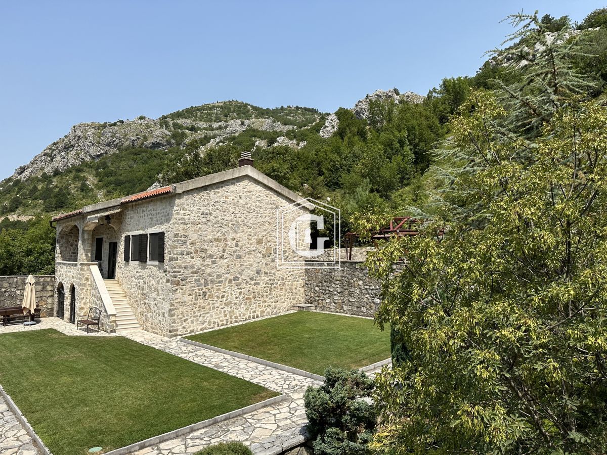 Вилла в Будве, Черногория, 180 м² - фото 6