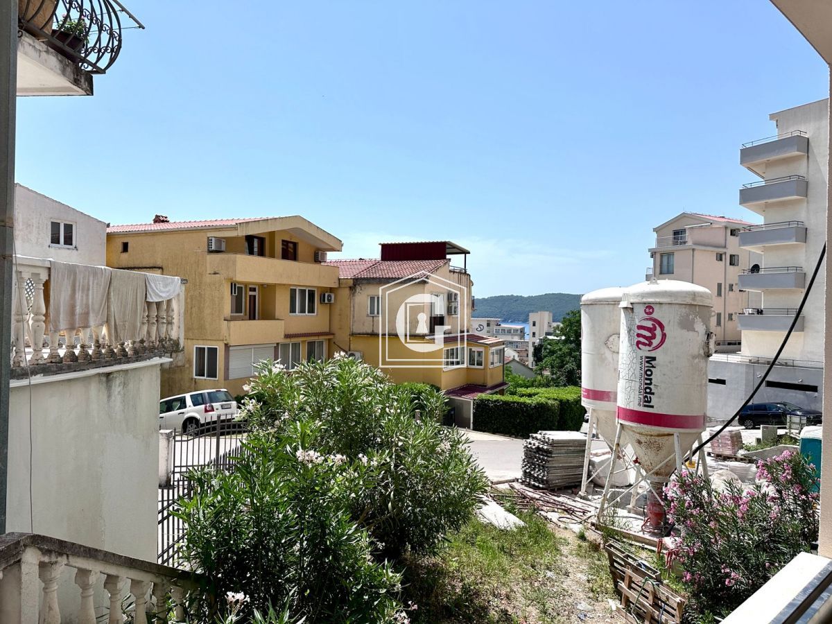 Апартаменты в Бечичи, Черногория, 100 м² - фото 6