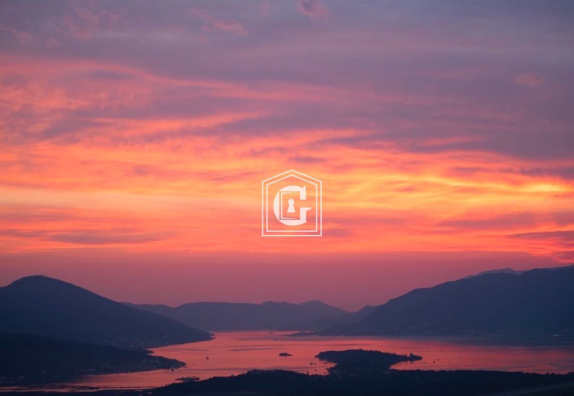 Земля в Тивате, Черногория, 1 035 м² - фото 7