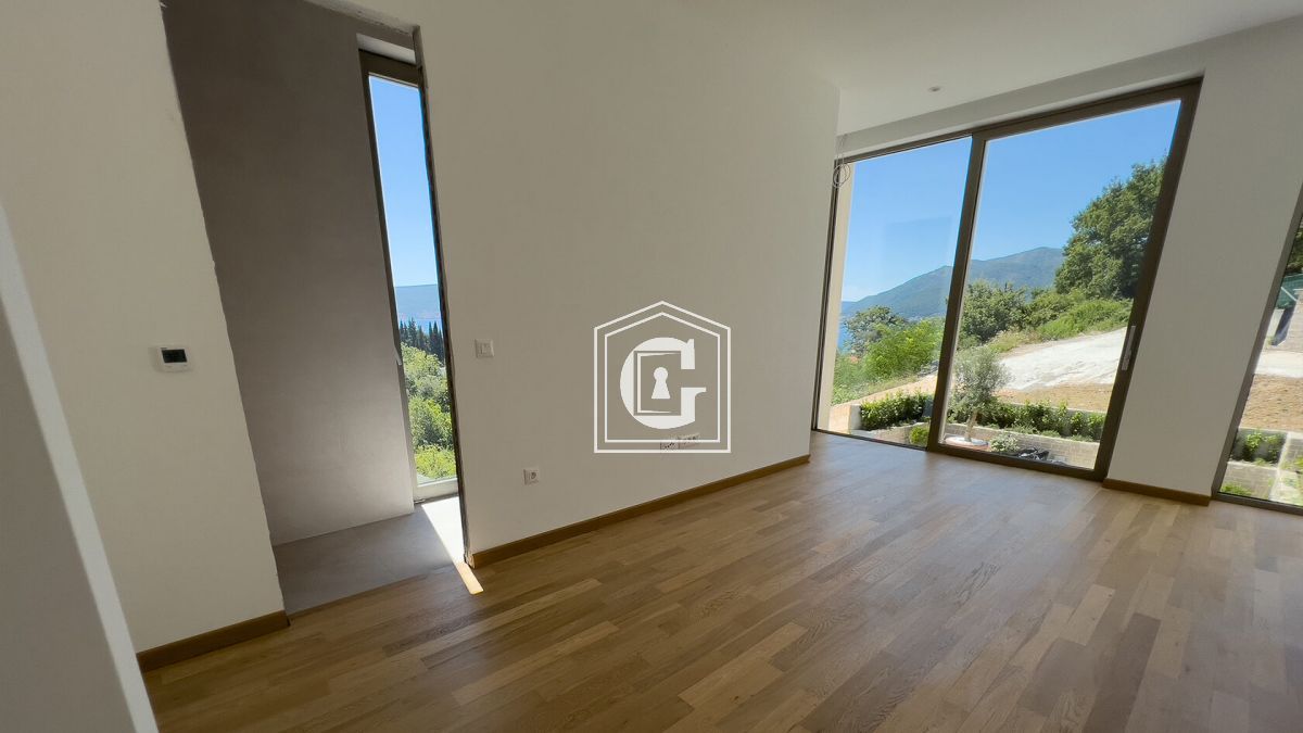 Таунхаус в Тивате, Черногория, 101 м² - фото 7